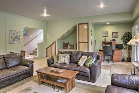 Volcano Vacation Rental | 3BR | 2BA | 1,700 Sq Ft | Stairs Required