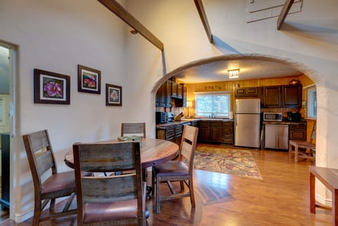 Dining Area | Dishware & Flatware