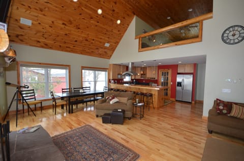 Living room & kitchen area open to loft - Living room & kitchen area open to loft