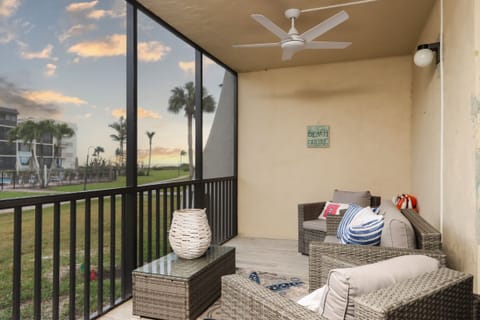 Screened in lanai