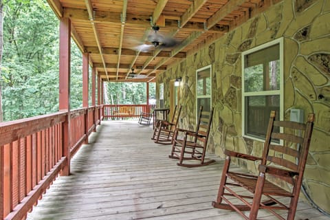 Sevierville Vacation Rental | 3BR | 3BA | 2,400 Sq Ft | Stairs to Enter