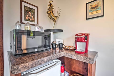 Studio | Kitchenette