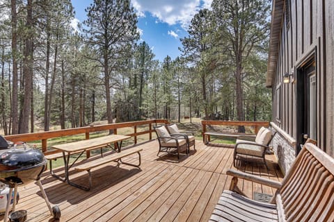 Custer Vacation Rental | 3BR | 2BA | 1,500 Sq Ft | Step-Free Access