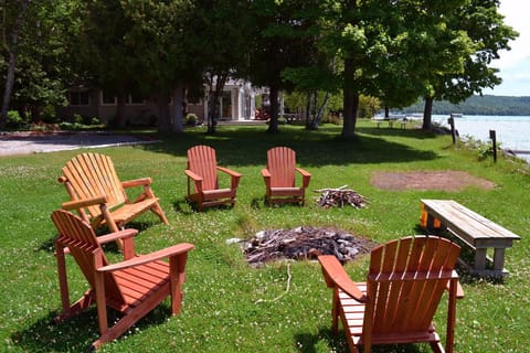 Fire pit - Relax around the shared fire pit