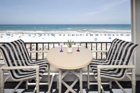 Balcony Views - Perfect spot to enjoy a beverage.