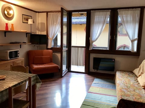 Living room, apartment for rent in Madonna di Campiglio