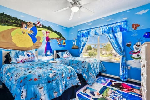 Twin Disney Theme Room, pillow top mattress. HD LED TV 32 inch.