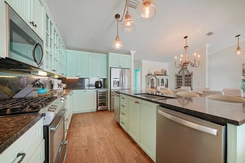 Hakuna Matata - Luxury Beach Front Vacation House with Private Pool on 30A - Five Star Properties Destin/30A