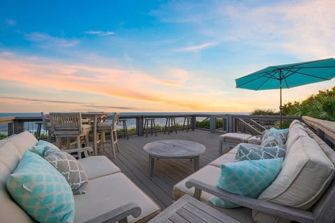 Hakuna Matata - Luxury Beach Front Vacation House with Private Pool on 30A - Five Star Properties Destin/30A