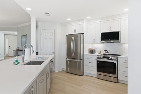 1905 South Beach Club - Fully equipped kitchen