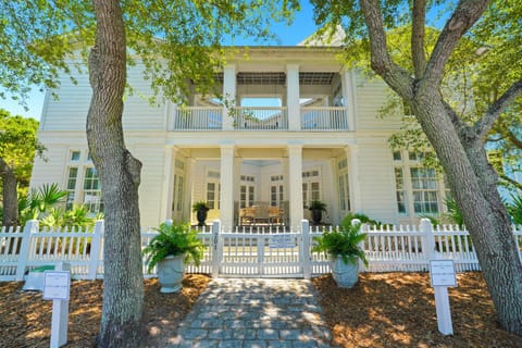 WELCOME TO DAYS LIKE THIS IN SEASIDE, FLORIDA!