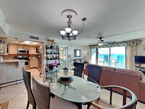 Dining Area - Table for Six