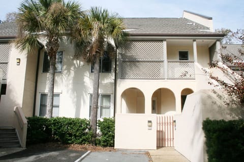 Colonnade Club Villas