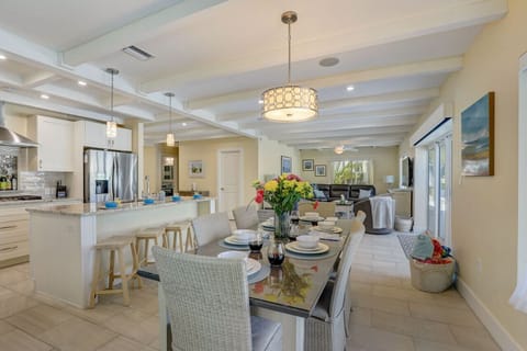 Dining Room table seating Plus breakfast bar