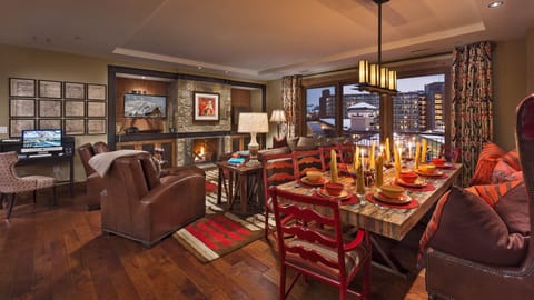 Dining Area, Main Level - Open floor plan