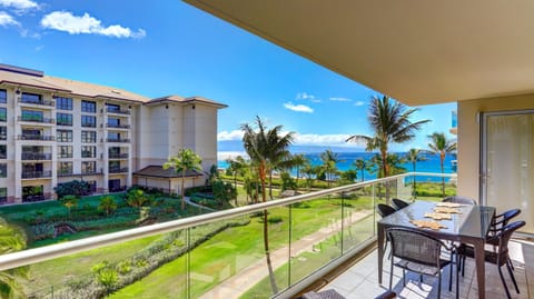Gorgeous Ocean Views from the spacious lanai 