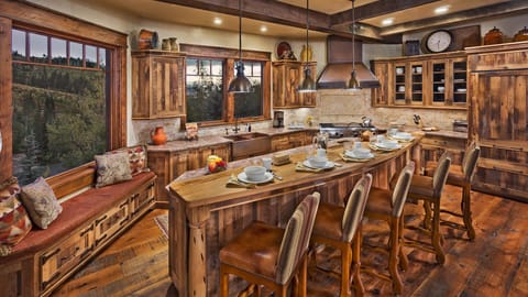 Gourmet kitchen chefs will love