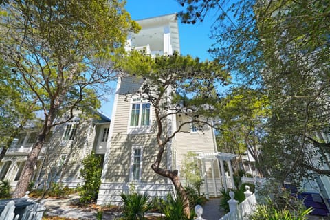 WELCOME TO SECRET GARDEN IN SEASIDE, FLORIDA!