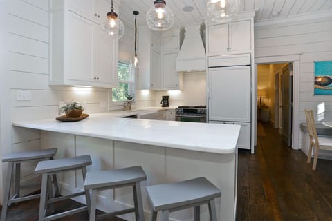 143 Forest - Seagrove - First Floor - Kitchen