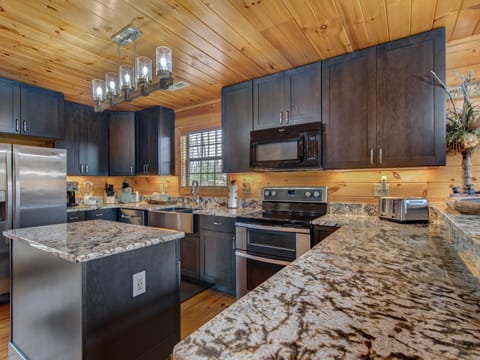 Fully Equipped Kitchen with Stainless Steel Appliances