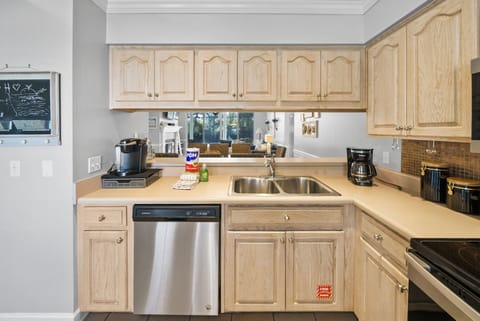 Sea-renity | Kitchen Area