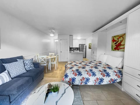 Inlet Sands 204 | King Bed & Living Area