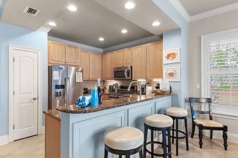 Extra Seating - 3 Extra seats, perfect for the kids!