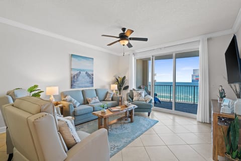 Gulf Front Living Area with Sleeper Sofa and Coastal Decor