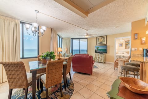 Welcome to "Captain's Cove!" Sunbird 908W.  Incredible beachfront one bedroom, one bath, sleeps 4.  Free dedicated wi-fi provided for this condo.