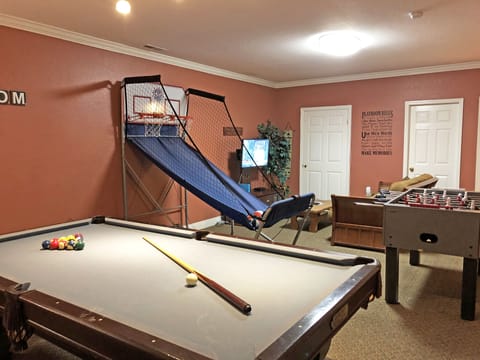 Welcome to Moose Tracks!  A wonderful Cabin in Rumbling Bald on Lake Lure.  Some of the highlights are the Game Room with Pool Table, Foosball, Basketball, HD Smart TV with Hulu-Live complimentary live TV streaming