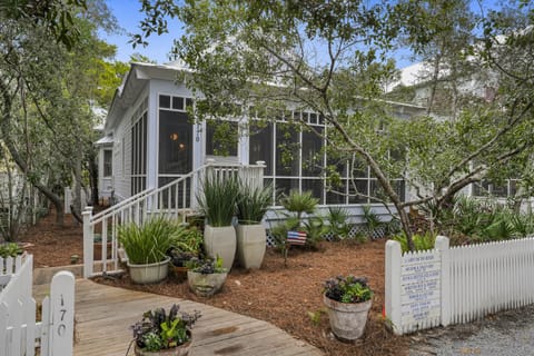 WELCOME TO LADY ON THE BEACH IN SEASIDE, FL!