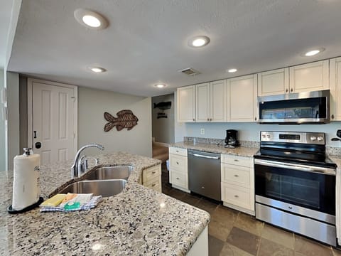 Fully Equipped Kitchen with Stainless Steel Appliances - First Floor