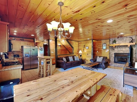 Open and Inviting Floor Plan