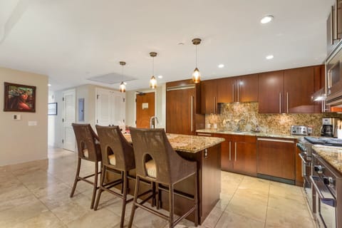 Includes an en-suite washer/dryer, free wifi, and free beach gear
                