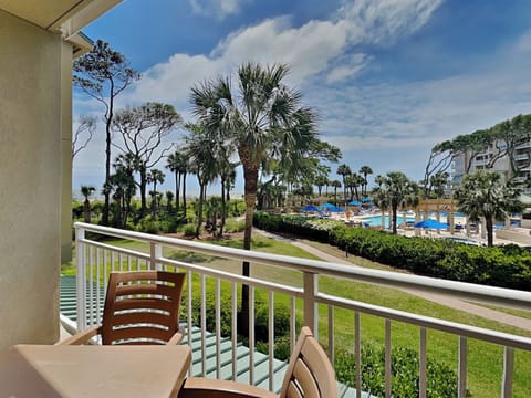 Welcome to Hampton 6107 - Pool + Ocean Views