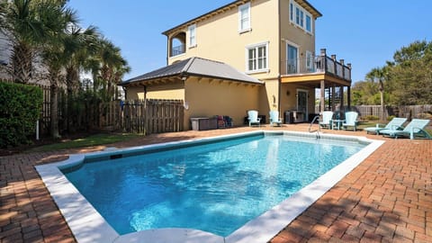 Lazy Days - Backyard Private Pool