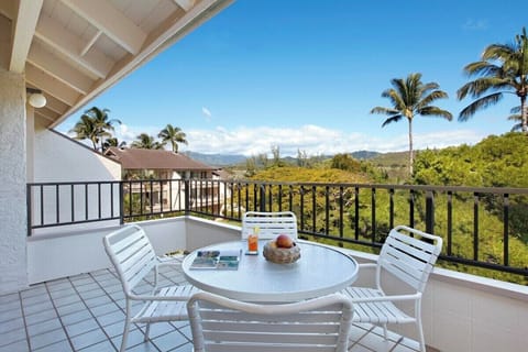 Balcony Lanai - Kahala 832
