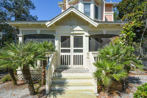 WELCOME TO VILLA WHIMSEY