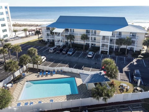 Aerial view Island Sands Front Facade with Pool
