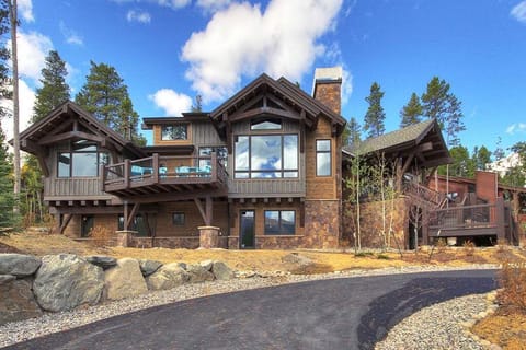 Exterior - Hawk's Hideaway - Breckenridge Vacation Rental