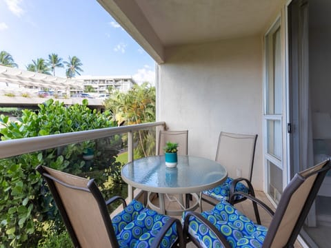 Lanai Seating