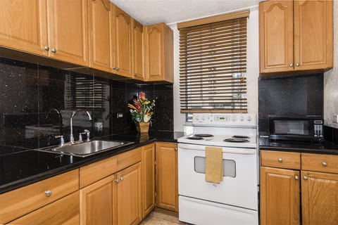 Fully Equipped Kitchen Ready for you to cook. Home Away From Hom