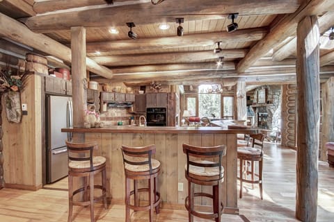 Kitchen - Bear Lodge - Breckenridge Vacation Rental
