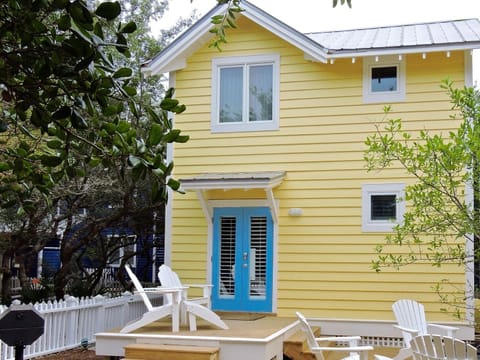 WELCOME TO LUCY'S HIDEAWAY IN SEASIDE, FLORIDA!