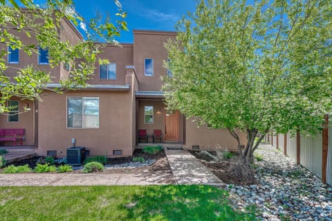 This pet friendly, quiet end unit townhome welcomes you to Downtown Salida!