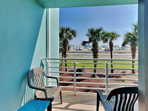 Welcome to Palm Beach Club #125