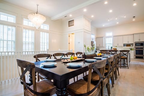 Second Floor: Dining Area