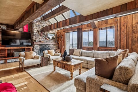 Living Area - Beaver Run Peak 9 Penthouse - Breckenridge Vacation Rental