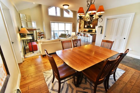 Open Living Space - Open Living Space