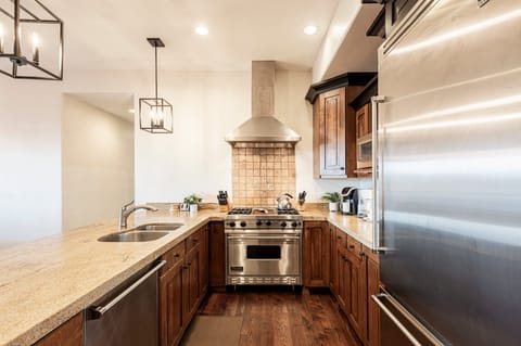 High-end Viking stainless steel appliances